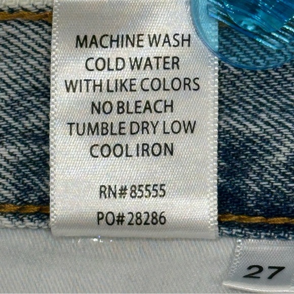 Pistola Devin High Rise Mom Cut Off Shorts Distressed Light Wash St.Tropez 27 - Picture 10 of 12